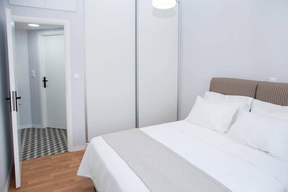 Fully Renovated, Modern Beauty In Central Athens! Ngoại thất bức ảnh
